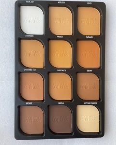 Becharm Ageless smooth complexion powder palette
