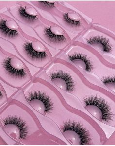 Wynklashes  lash out loud/ match me up