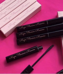 Wynk major extension mascara