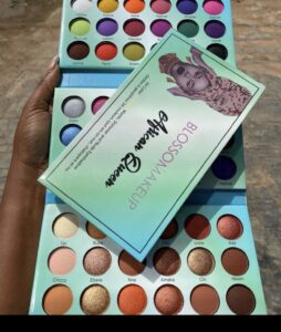 Blossom  African Queen Eyeshadow Palette