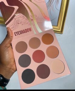 Avour 36 color book eyeshadow palette
