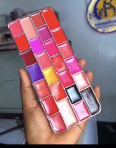 Funaglamz lip palette