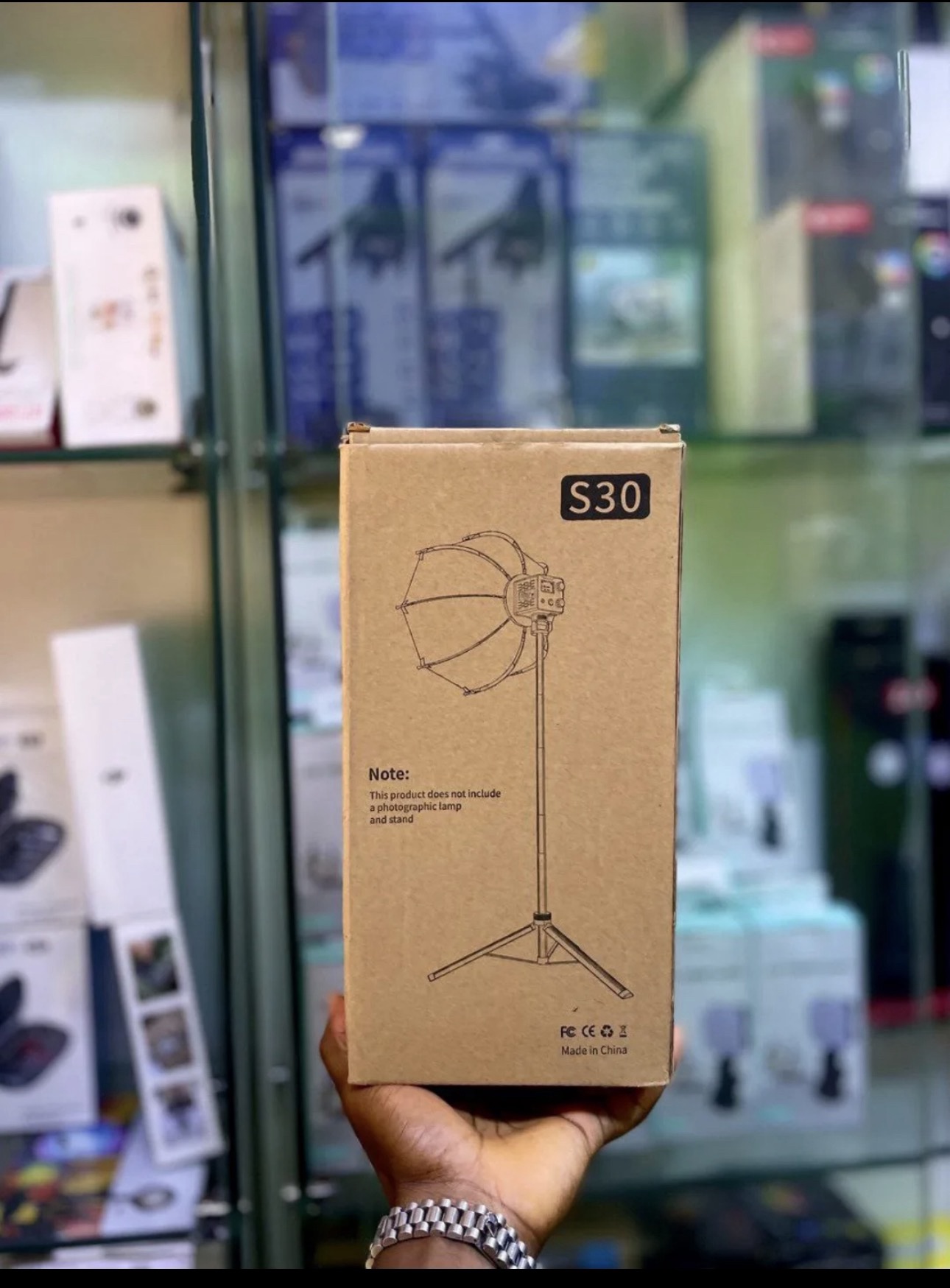 ZGRL -60 LIGHT WITH SOFT BOX AND INBUILT BATTERY - Image 2