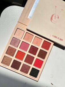 Vee I Like It Hot Eyeshadow