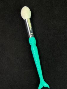 Unbranded Mermaid Highlighter brush
