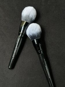 MK 354 Round Puff Brush