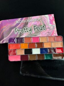 Blossom Pretty Pout Lip Palette