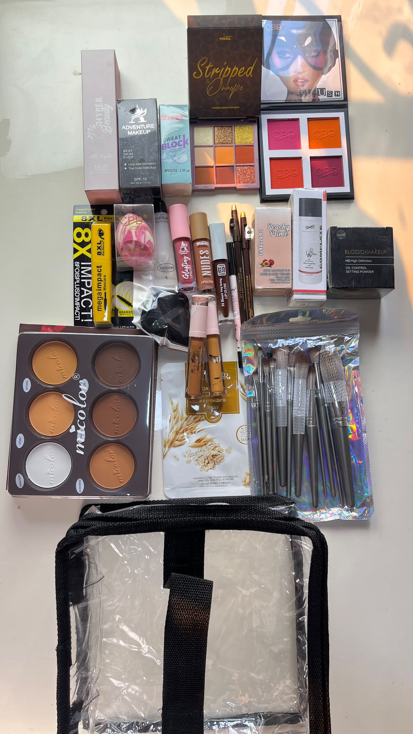 Personal Makeup Kit 1 - Image 2